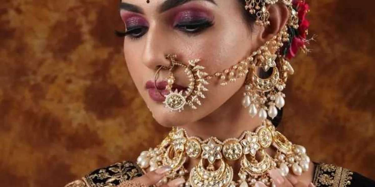 Bridal Makeup Trial in Noida: Why Every Bride Should Book One