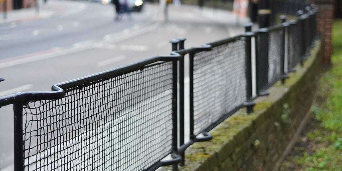 Professional Fencing London Services