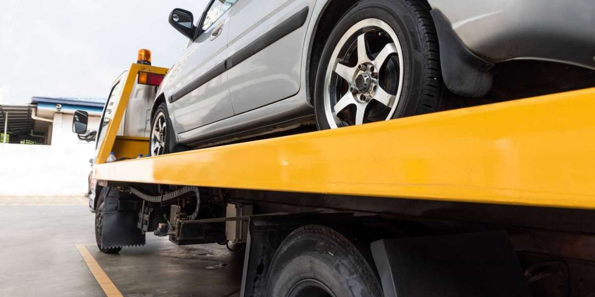 Affordable Towing and Roadside Assistance: Reliable Help Near You