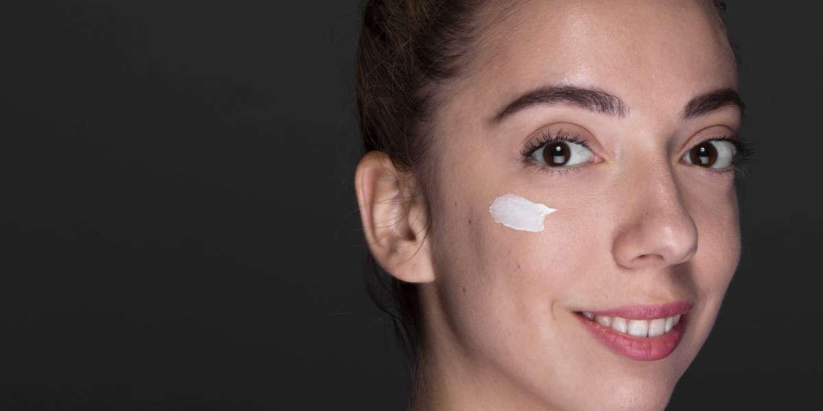 How Long Does Tinted Sunscreen Last on Your Skin?